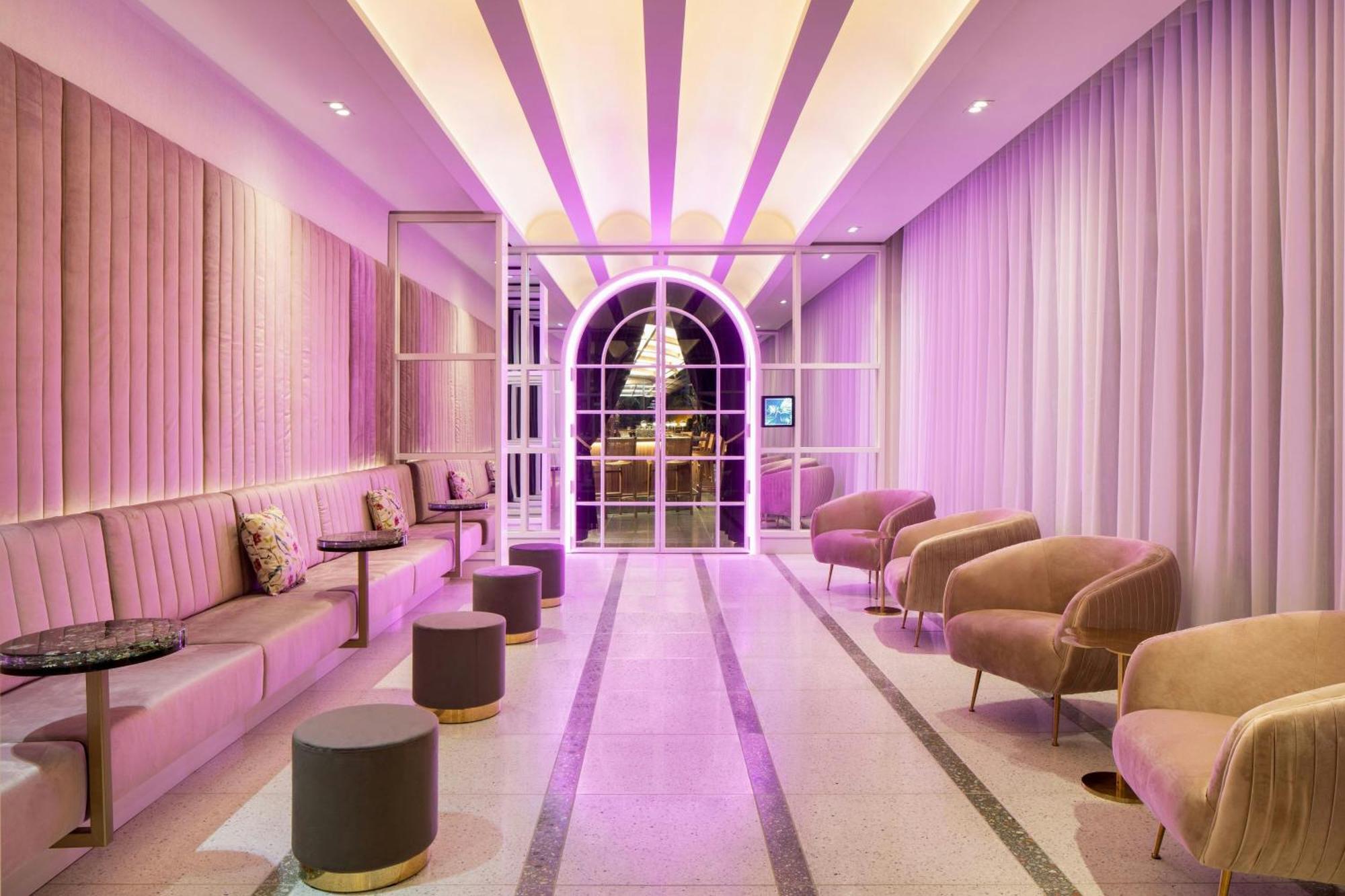 Honeyrose Hotel, Montreal, A Tribute Portfolio Hotel ภายนอก รูปภาพ The interior of the hotel